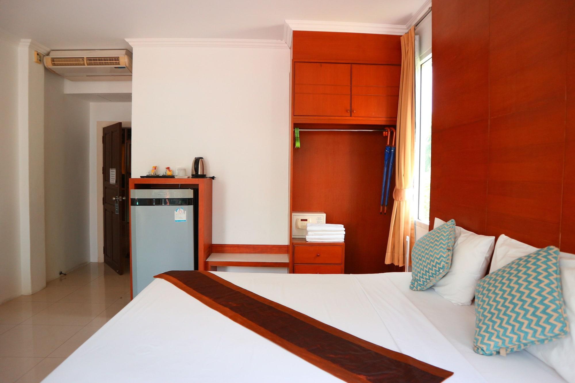 Patong Sukcheewa Residence Phuket מראה חיצוני תמונה