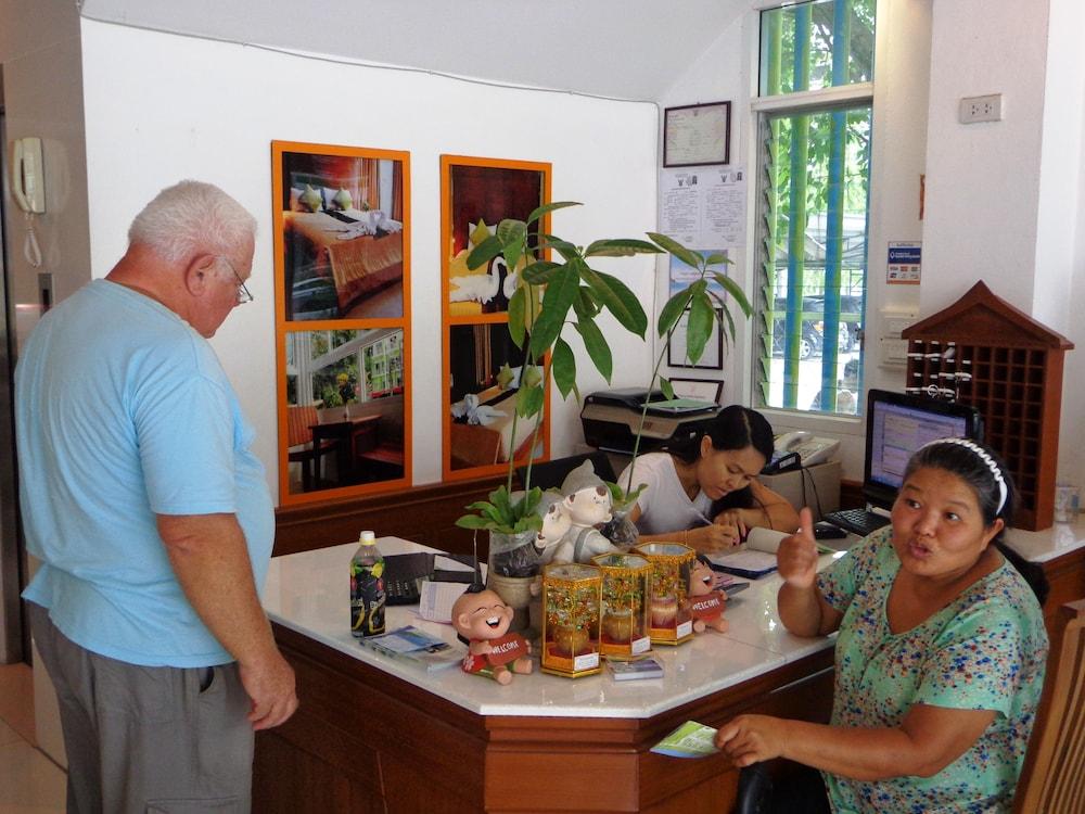 Patong Sukcheewa Residence Phuket מראה חיצוני תמונה